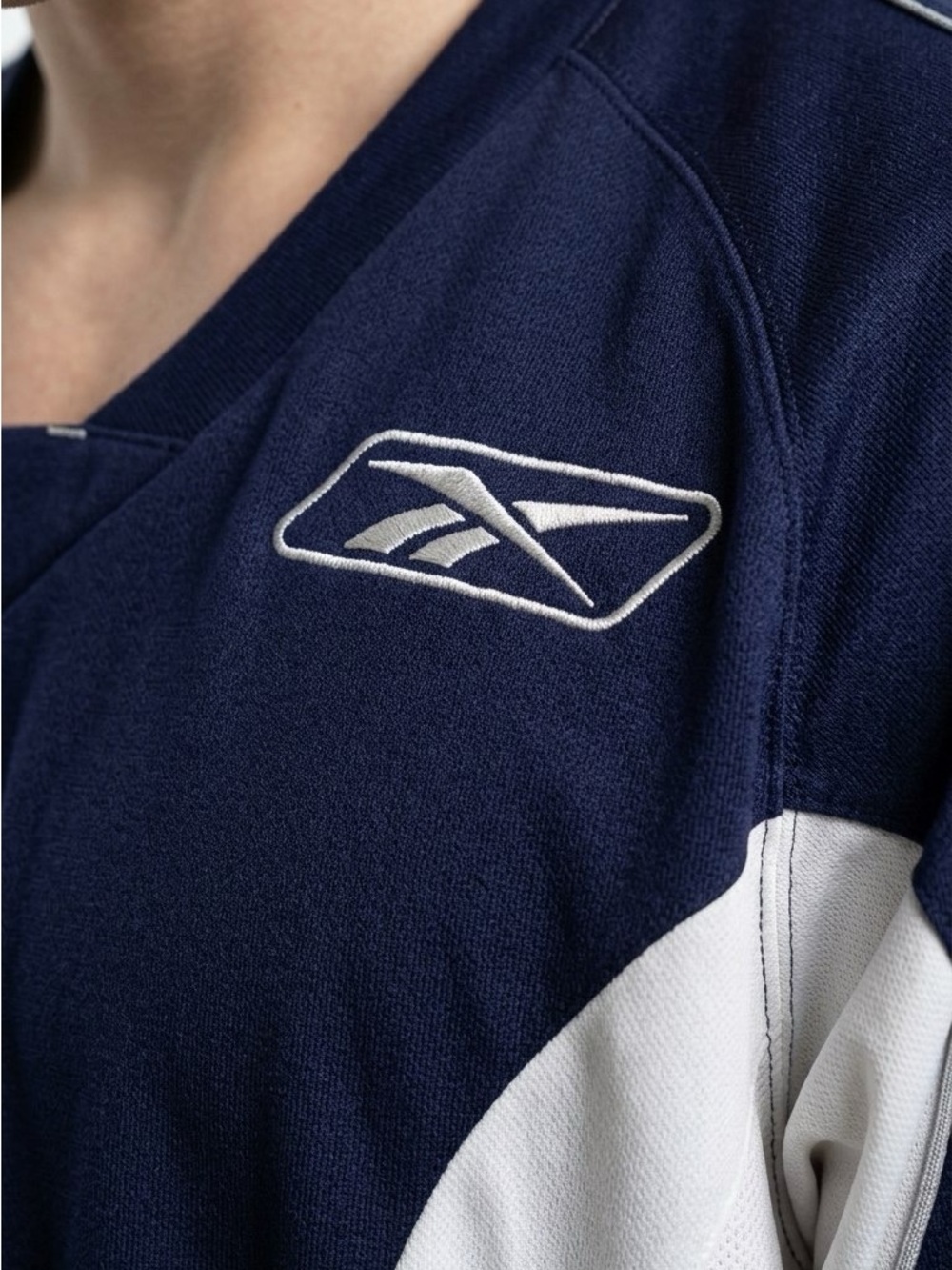 Reebok Hockey Jersey Navy White Long Sleeve Athletic Men's L - Picture 3 of 7